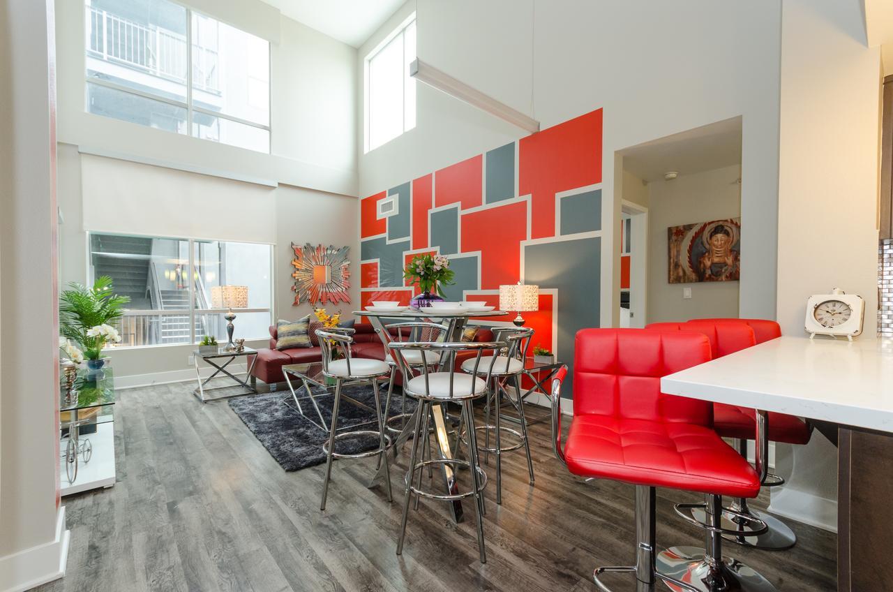 Popular Hollywood Walk Of Fame Penthouse Los Angeles